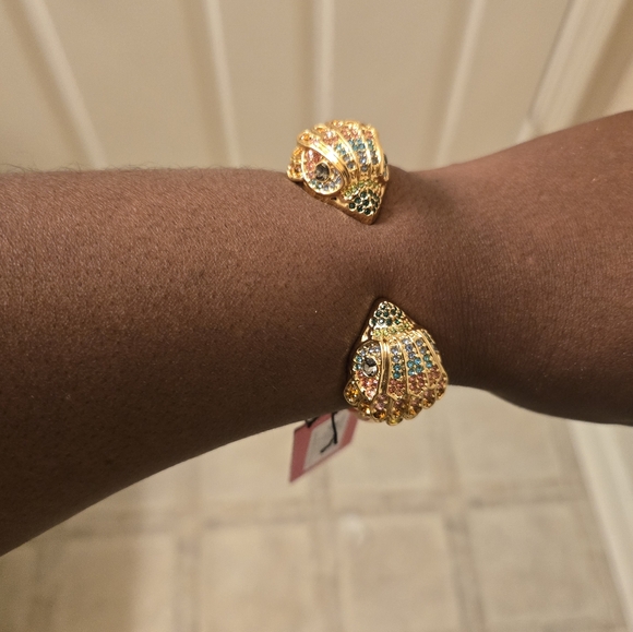 NEW Kurt Geiger Eagle Bangle bracelet - Picture 6 of 6